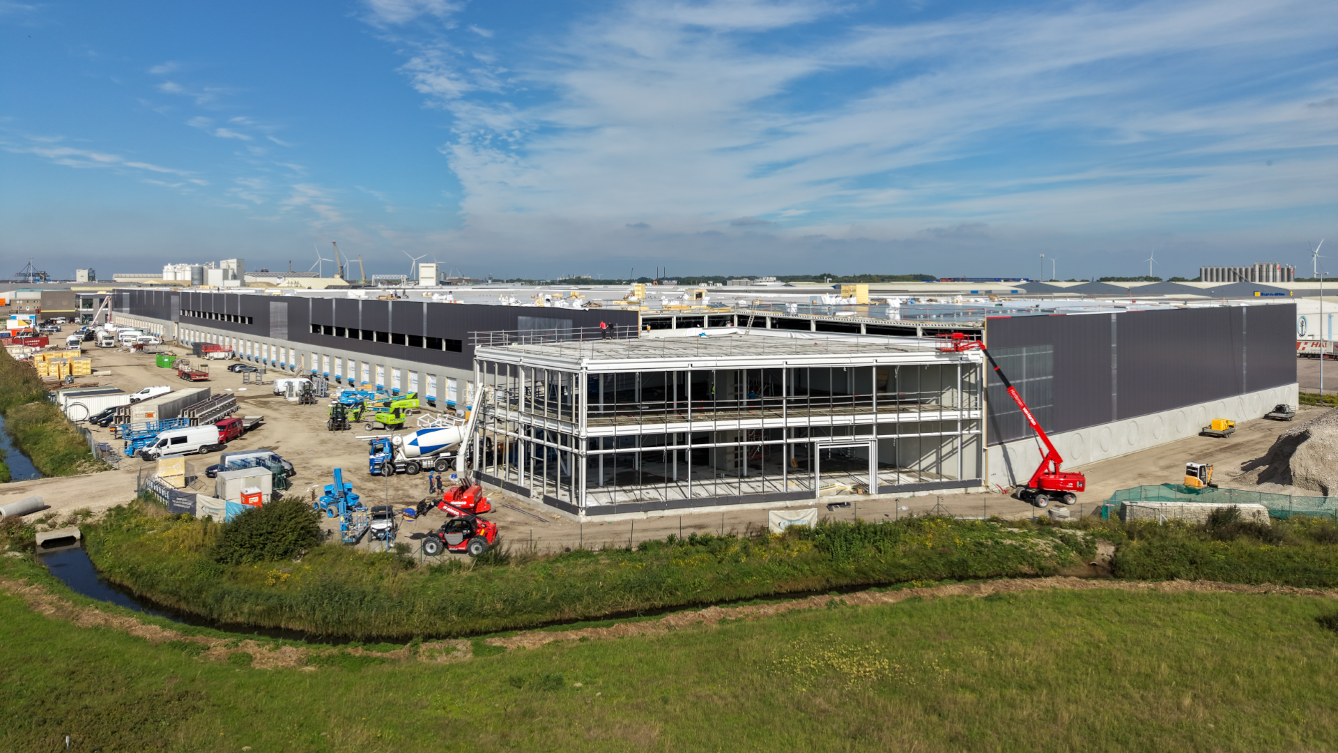 nieuw distributiecentrum Moerdijk - Foldout - Remmers Bouwgroep